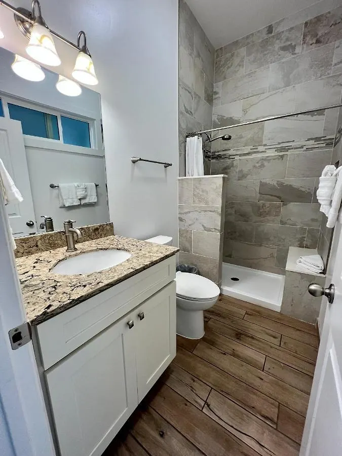 Apartment Unit 7 Maui Ohana Modern Studio Wailuku